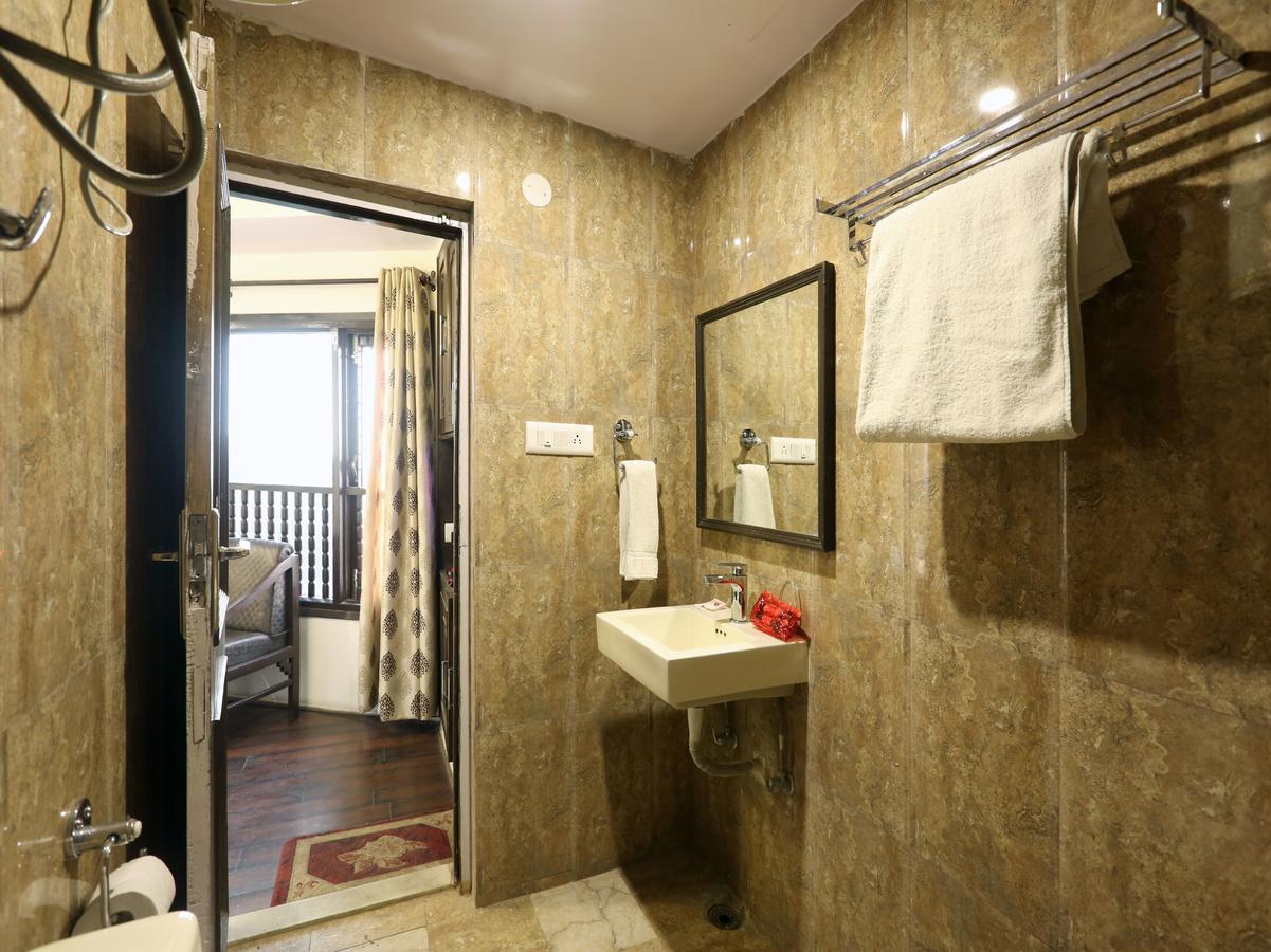 Oyo 3538 Hotel Mahamaya Shimla Buitenkant foto