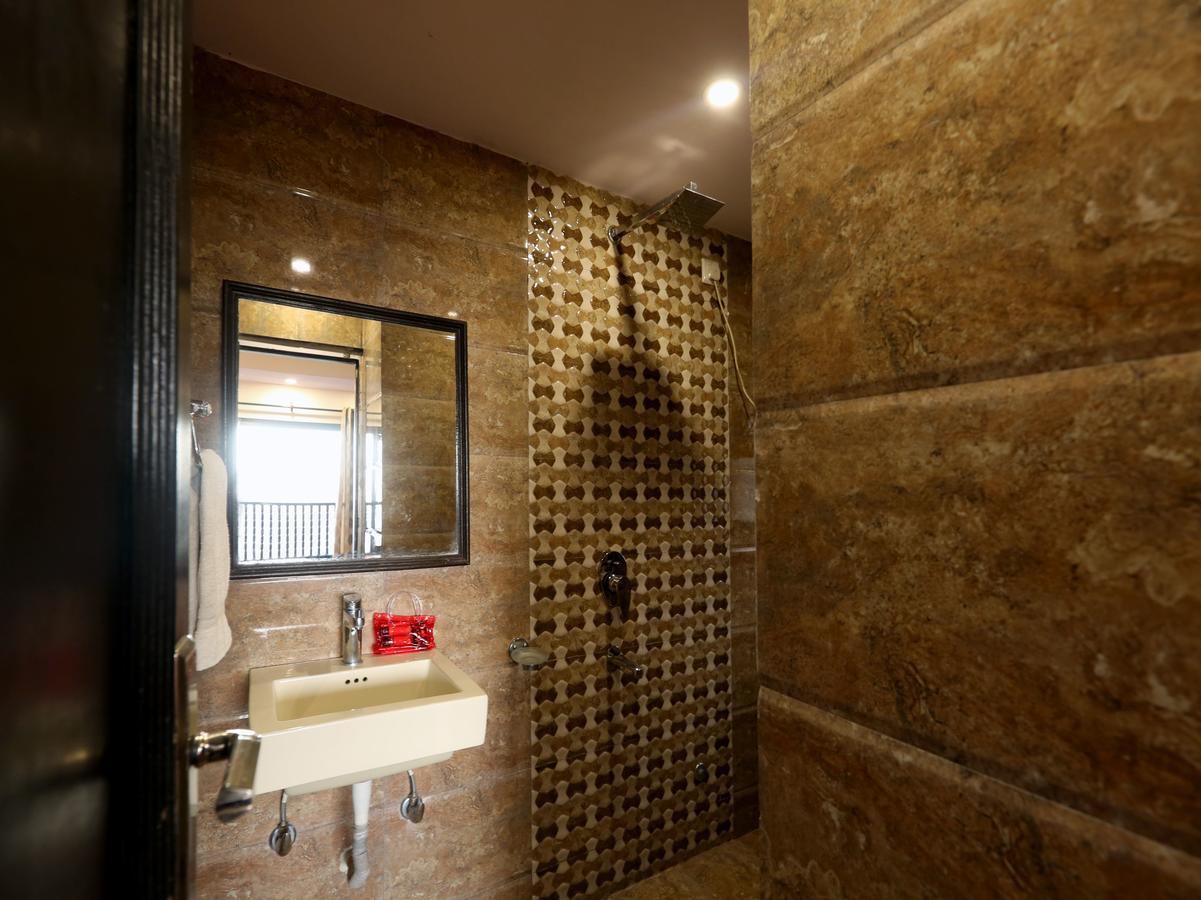 Oyo 3538 Hotel Mahamaya Shimla Buitenkant foto